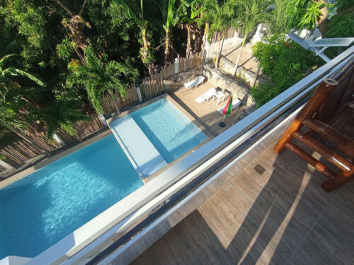 premium pool room jalyns resort puerto galera (2)